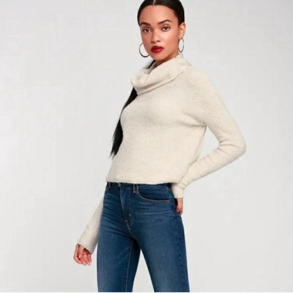 Free People “Stormy” Cream Cropped Cowl Neck Sweater Xs